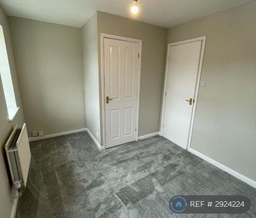 2 bedroom semi-detached house to rent - Photo 3