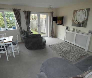 3 bedroom detached house to rent - Photo 2