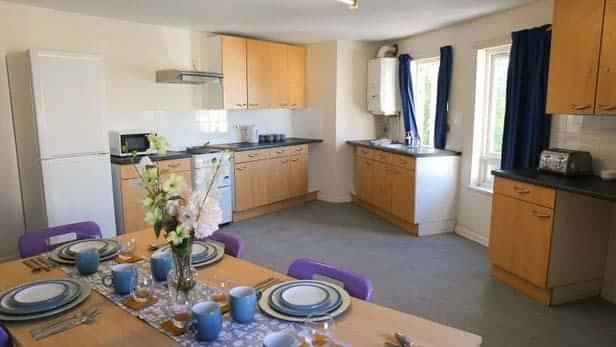 Single Ensuite Room - Photo 1