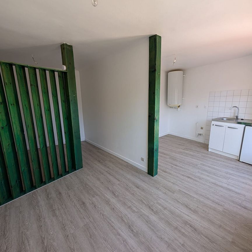 Location Appartement 1 pièce 25m² - Photo 1