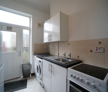 Flat, 48 Holyhead Road - Photo 4