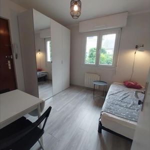 STUDIO MEUBLE CENTRE VILLE DINAN - Photo 2