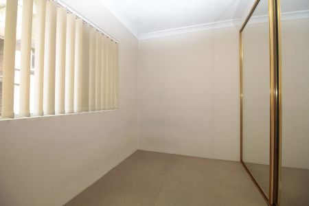 Two-Bedroom Apartment with Study in Prime Granville Location - Photo 3