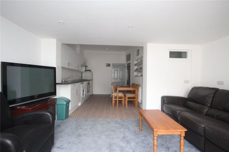 Bickersteth Road, London, SW17 9SH - Photo 2