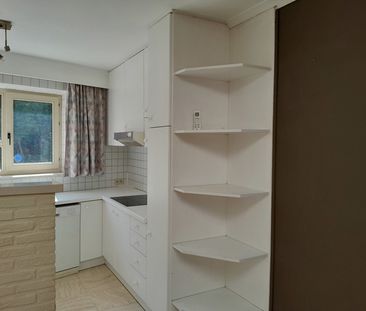 WONING MET 1 SLAAPKAMER IN CENTRUM VAN GENK. - Photo 2