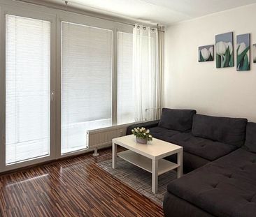 Čiastočne zariadený 3 izbový byt, 63 m2 + lodžia, Clementisova ul.,... - Photo 3