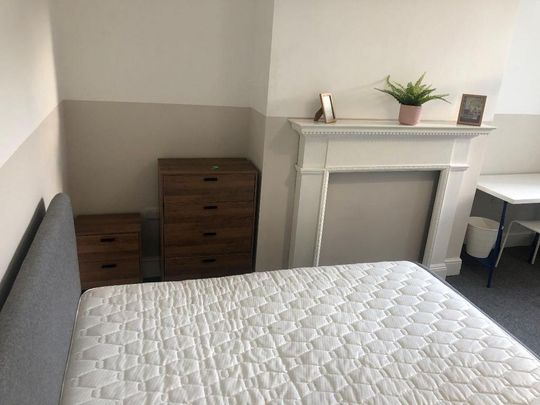 2 bedroom house share to rent - Photo 1