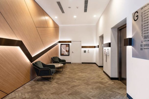 Immaculate Two Bedroom Apartment With Breathtaking Views - Photo 1