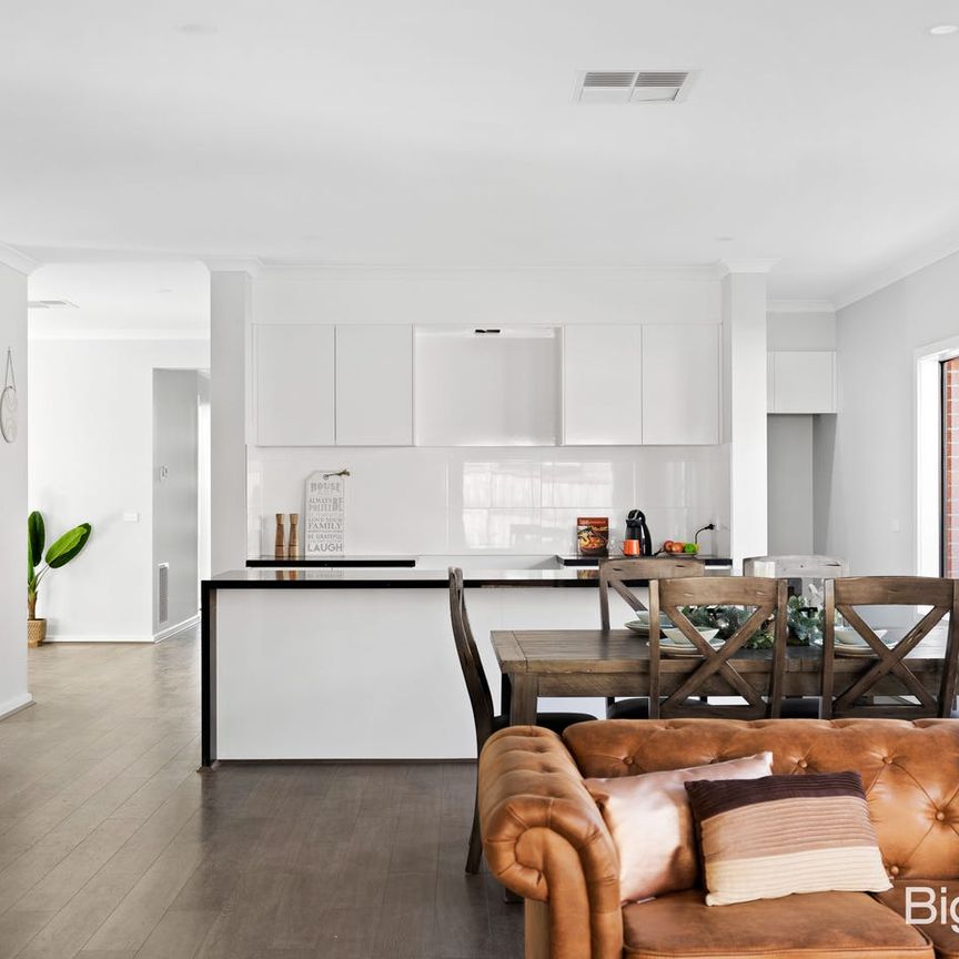 98 Blackmore Road, Mickleham, Vic 3064 - Photo 1