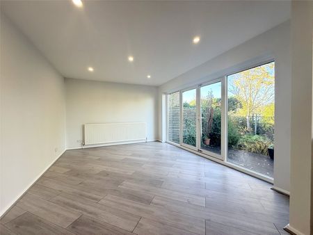 High Ridge, Cuffley - Photo 2