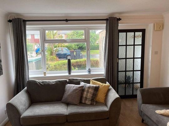 5 bedroom semi-detached house to rent - Photo 1