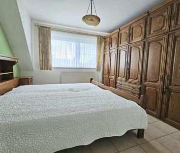 Ruim 3 slaapkamer duplex met autostaanplaats en kelderberging - Photo 2