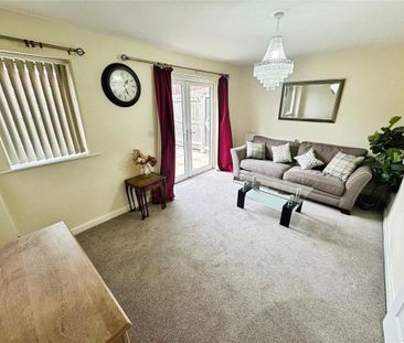 3 bedroom end of terrace house to rent - Photo 4