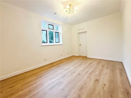 Ferry Lane, Wraysbury, Staines-upon-Thames, Berkshire, TW19 6HG - Photo 1