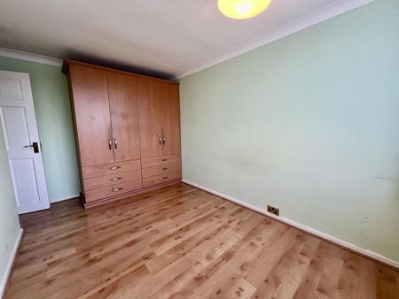 3 bedroom end of terrace house to rent - Photo 4