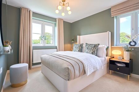 3 bedroom semi-detached house to rent - Photo 3