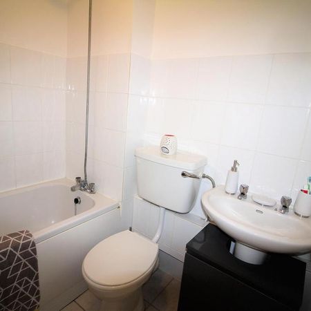 Studio to rent - Photo 3