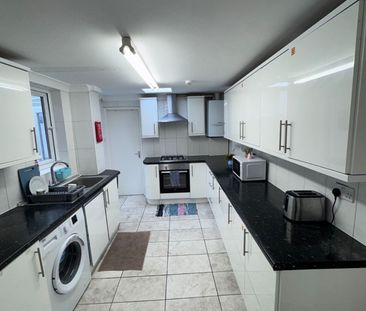 Room in a Shared House, Morley Road, E15 - Photo 6