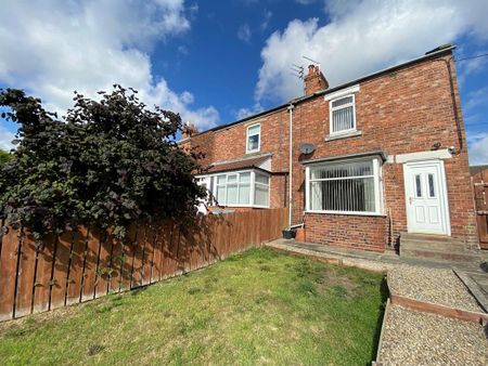 2 bed semi-detached house to rent in NE22 - Photo 2