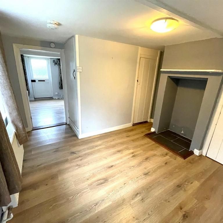 2 bedroom semi-detached house to rent - Photo 1