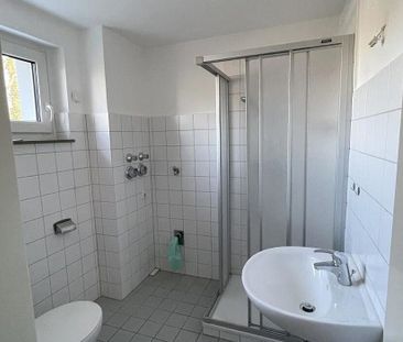 Seniorengerechtes Wohnen im Einzimmerapartment mit Balkon! - Photo 1