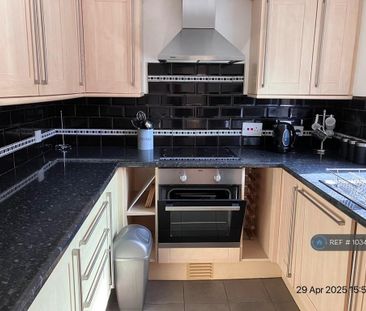2 bedroom flat to rent - Photo 6
