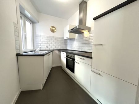 Appartement met 3 slaapkamers gelegen in het centrum van Genk - Foto 2