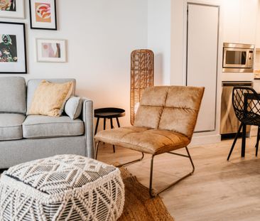 Beautifully furnished at Brooklyn! - Photo 3