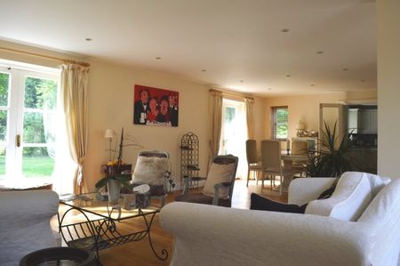 3 bedroom detached house to rent - Photo 3