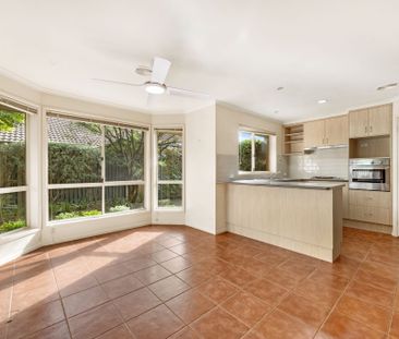 33 Courtneidge Street, Dunlop ACT 2615 - House For Rent | Domain - Photo 3