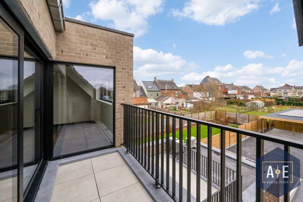 HERZELE - Nieuw duplex-appartement op de 2e verdieping met terras, buitenberging en carport te huur! - Photo 1