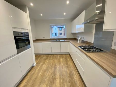 King Street, Glebe Farm - Photo 2