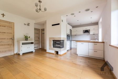 Parter domu z ogródkiem i miejscem postojowym w Jaworznie do wynajęcia - Photo 4