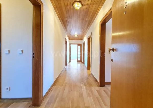 Apartamento T4 em Lisboa