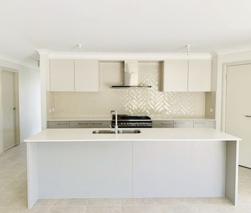 12 Milkhouse Drive, Raymond Terrace, NSW 2324 - Photo 2