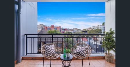 Perfectly Located One-Bedroom Apartment with Parking - Photo 5