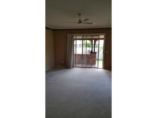 12 Castle Rock Street, Parkwood - Photo 1