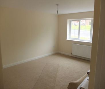 2 bedroom bungalow to rent - Photo 2
