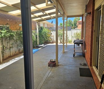 Caroline Springs - Photo 5