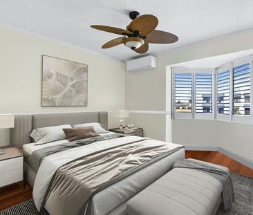 WATERFRONT PENTHOUSE - Photo 2