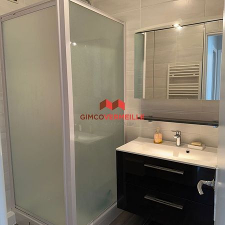 Location Appartement 2 pièces 58m² - Photo 4