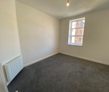 Henshall, Woodlands Village, Wakefield - Photo 1