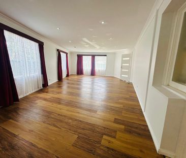 Perfect Family Home with Outdoor Space!!! - Photo 1