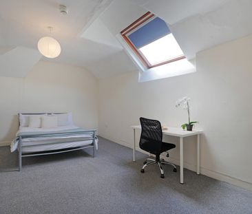 9 Bed Semi-Detached House, Upper Hanover Street, S3 - Photo 4
