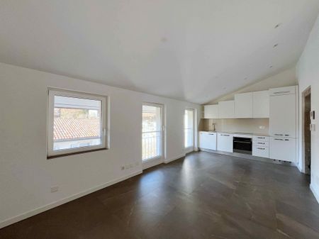 ARZO – MODERNO APPARTAMENTO LIFT IN CASA - Foto 4