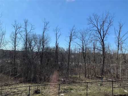 Condo Townhouse For Lease | N9229225 - Photo 3