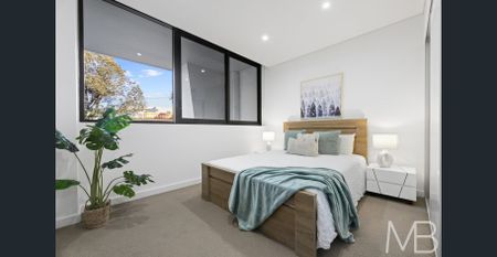 EXCEPTIONAL MODERN LIVING IN A PREMIUM MERITON RESIDENCE - Photo 3