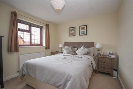 3 bedroom detached house to rent - Photo 4