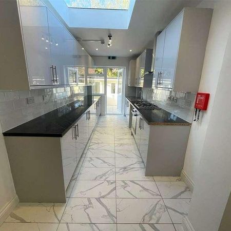 Whitefoot Lane, Bromley, BR1 - Photo 4