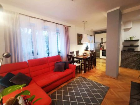 Przestronne mieszkanie z osobną sypialnią przy ul. Daszyńskiego - Zdjęcie 4